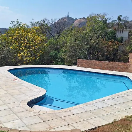 Giraffe Self Catering Cottage Mbombela Exterior photo